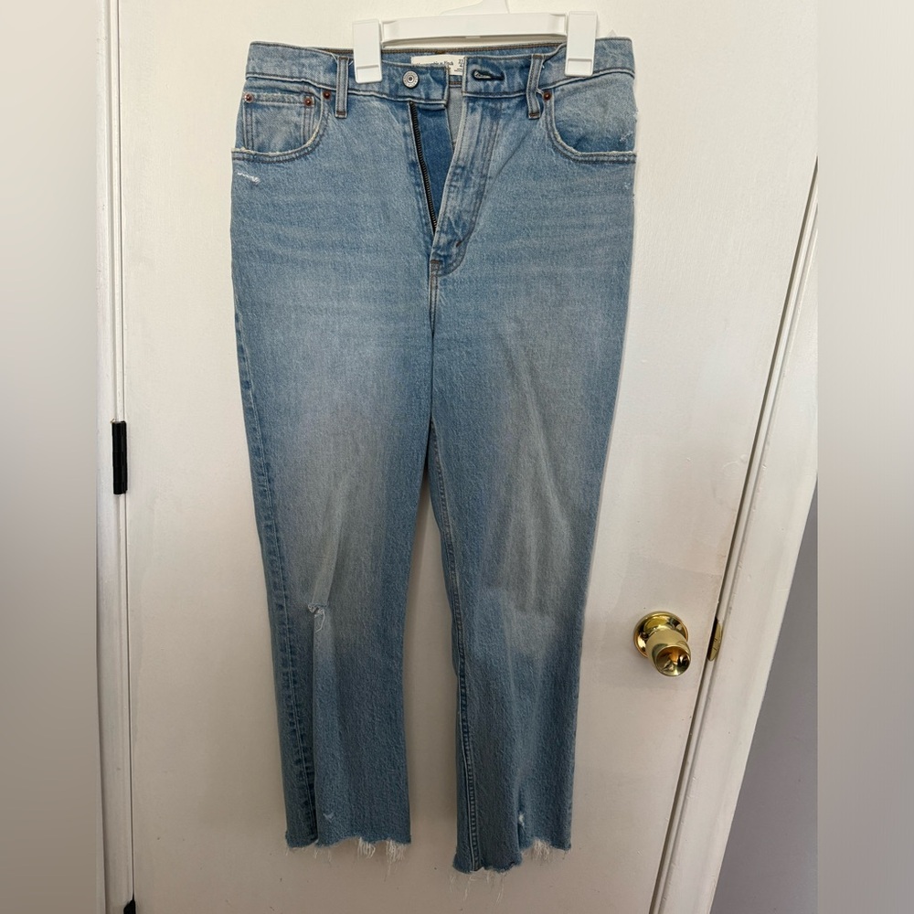 Abercrombie And Fitch Size 27/4 Curve Love Ultra High Rise The Kick Flare Jeans